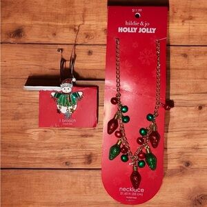 Hildie & Jo Holly Jolly Christmas Necklace & Snowman Brooch Set